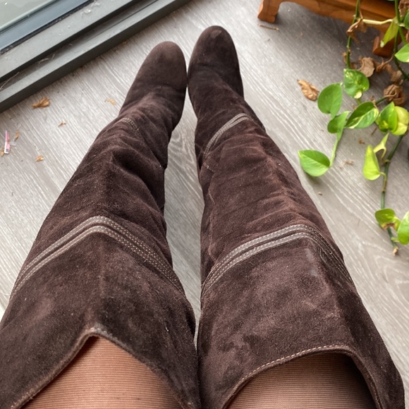 Made in Italy Kenneth Cole Brown Suede Boots trimmed in leather and tassels - Picture 5 of 17